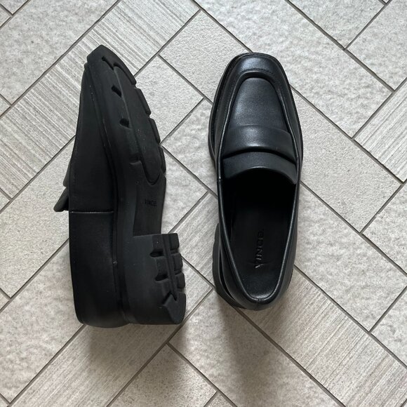 VINCE Black Leather Loafer - Picture 4 of 7